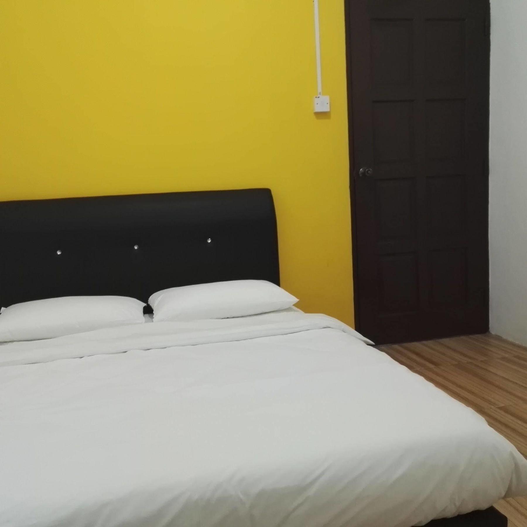 Spot On 89886 Backpacker'S Stay Services Kuching Extérieur photo